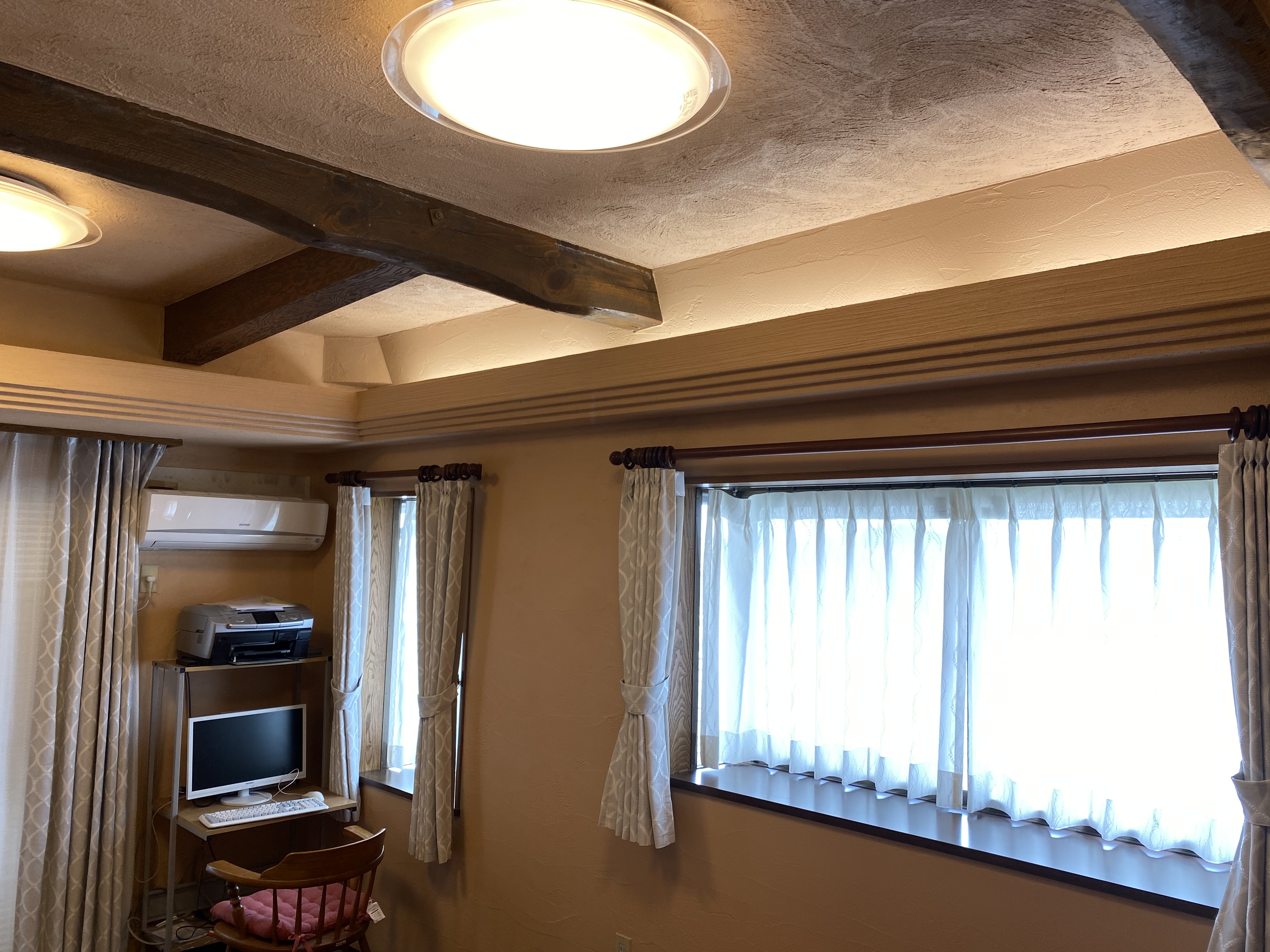 川崎市にある寝室の壁を珪藻土に塗り替えました：施工後